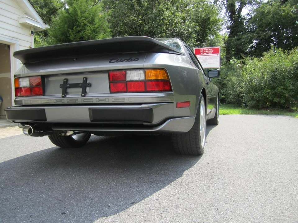 1987 Porsche 944 Turbo - Image 2 of 5