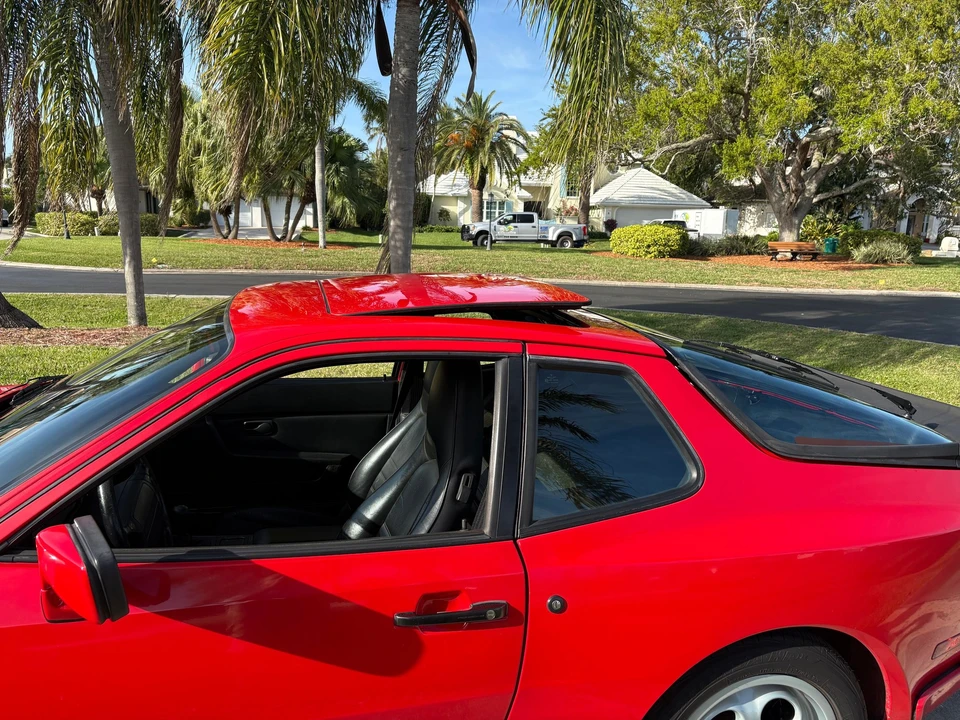1987 Porsche 944 Turbo - Image 19 of 30