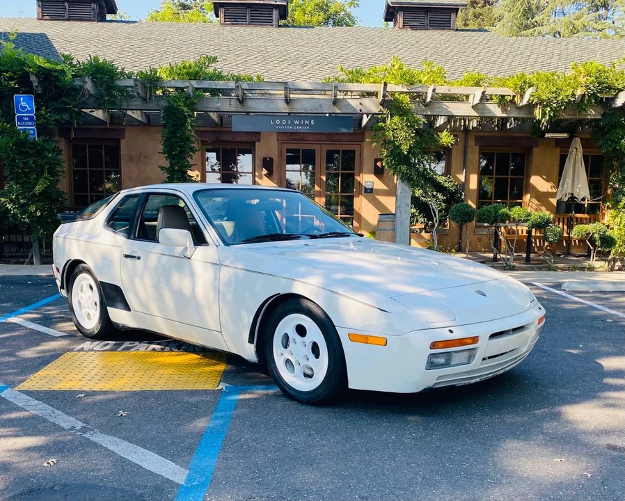 1987 Porsche 944 Turbo - Image 2 of 6