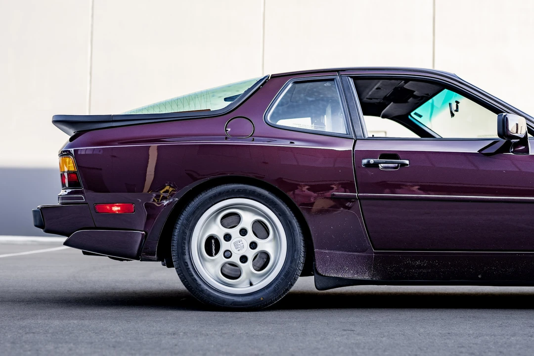 1987 Porsche 944 Turbo - Image 25 of 31