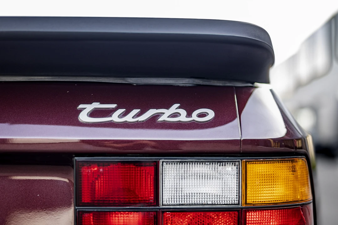 1987 Porsche 944 Turbo - Image 28 of 31