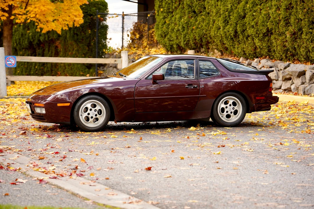 1987 Porsche 944 Turbo - Image 14 of 31