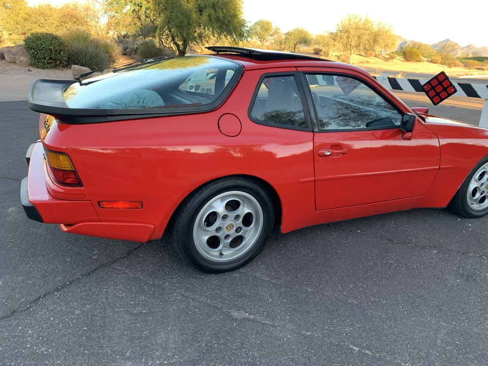 1987 Porsche 944 Turbo - Image 19 of 31