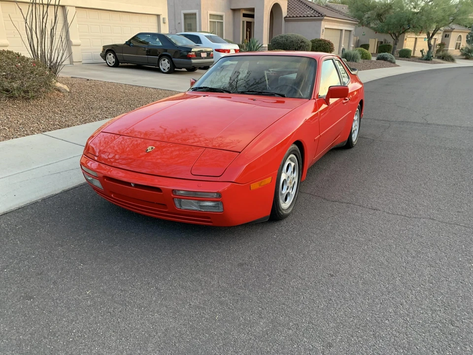 1987 Porsche 944 Turbo - Image 2 of 31