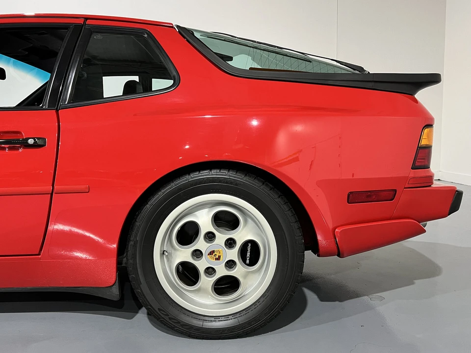 1987 Porsche 944 Turbo - Image 12 of 31