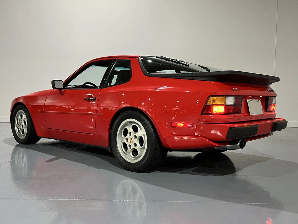 1987 Porsche 944 Turbo - Image 14 of 31