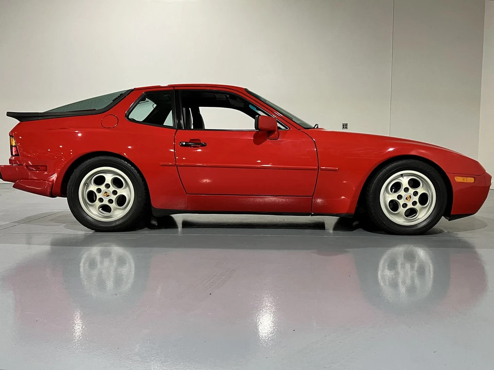 1987 Porsche 944 Turbo - Image 21 of 31