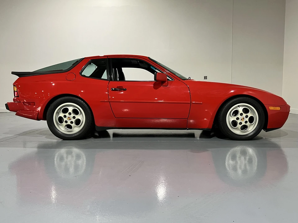 1987 Porsche 944 Turbo - Image 22 of 31