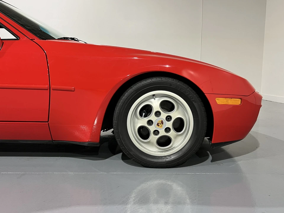 1987 Porsche 944 Turbo - Image 25 of 31