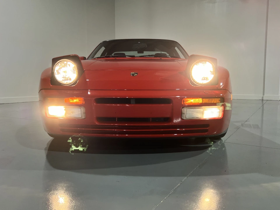 1987 Porsche 944 Turbo - Image 26 of 31