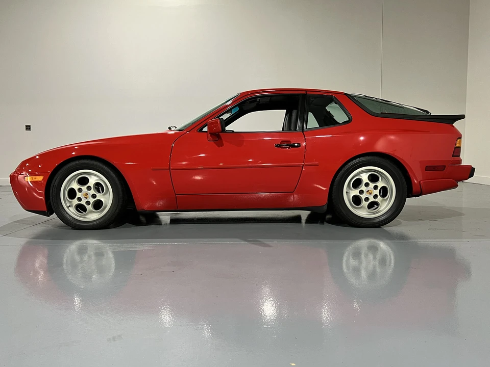 1987 Porsche 944 Turbo - Image 9 of 31