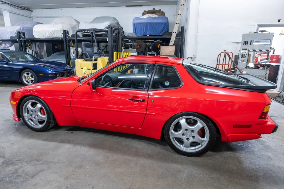 1987 Porsche 944 Turbo - Image 10 of 31