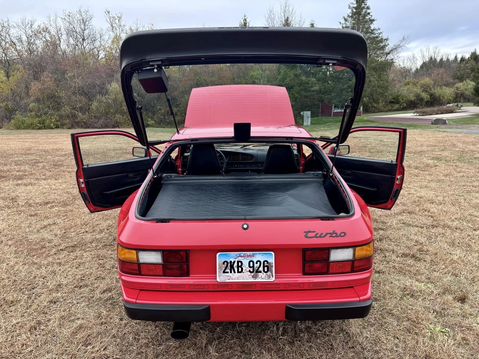 1987 Porsche 944 Turbo - Image 22 of 31
