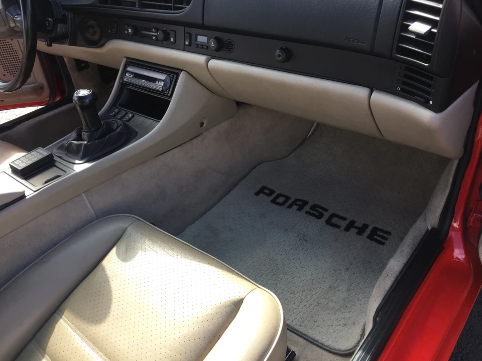 1987 Porsche 944 Turbo - Image 28 of 31