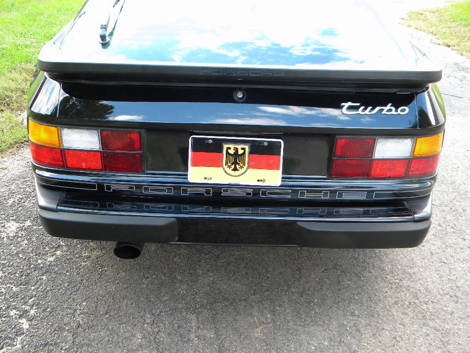1987 Porsche 944 Turbo - Image 10 of 31
