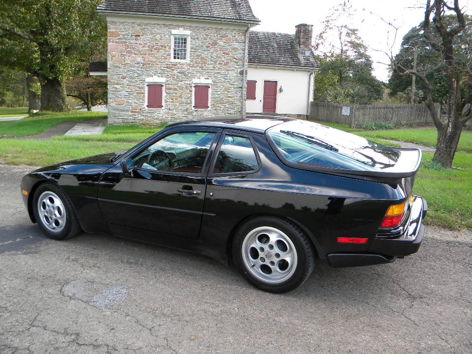1987 Porsche 944 Turbo - Image 6 of 31