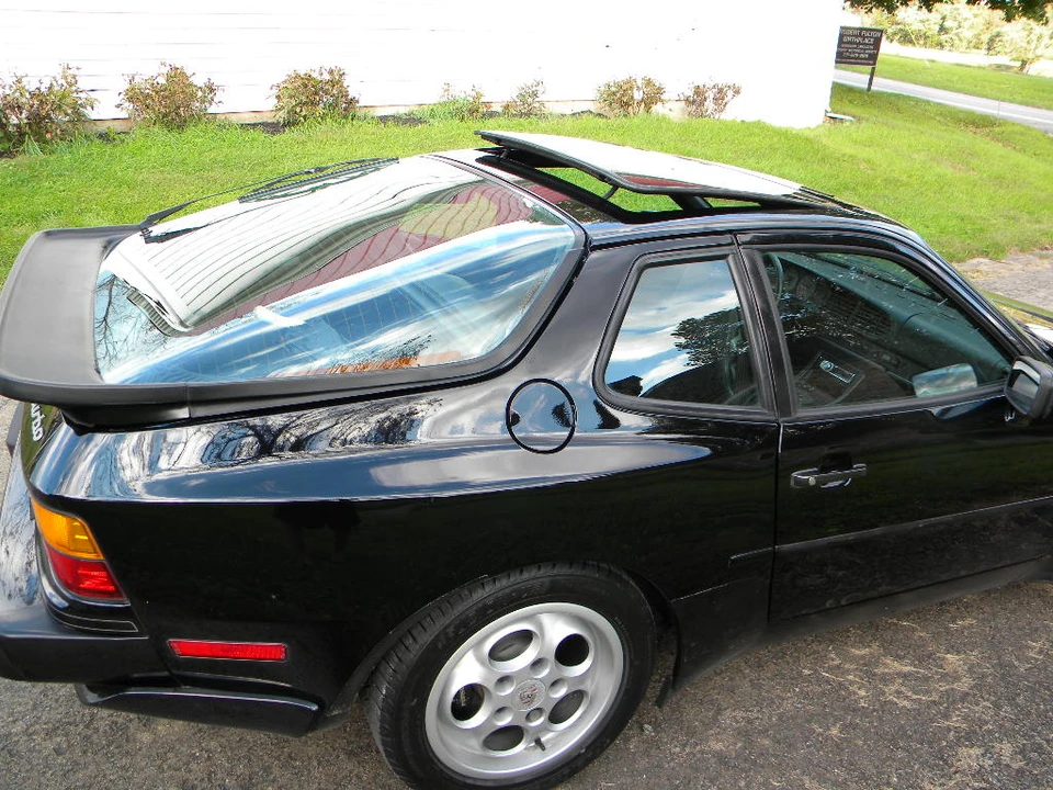 1987 Porsche 944 Turbo - Image 13 of 31