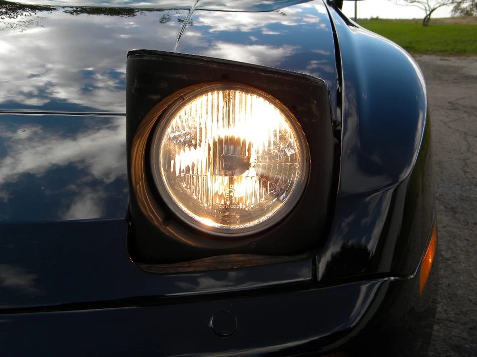 1987 Porsche 944 Turbo - Image 21 of 31