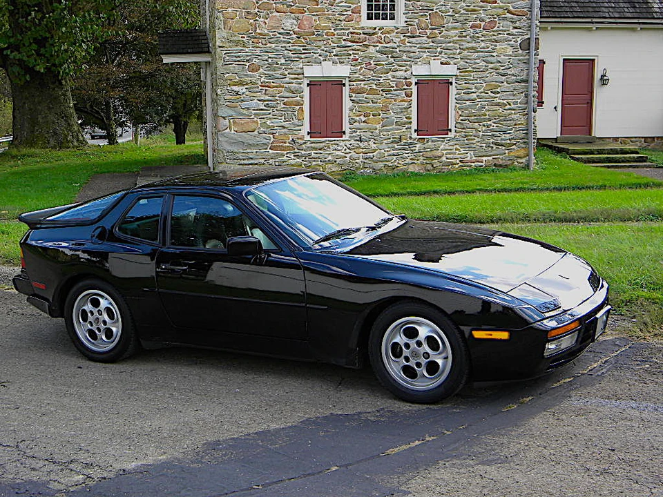 1987 Porsche 944 Turbo - Image 15 of 31