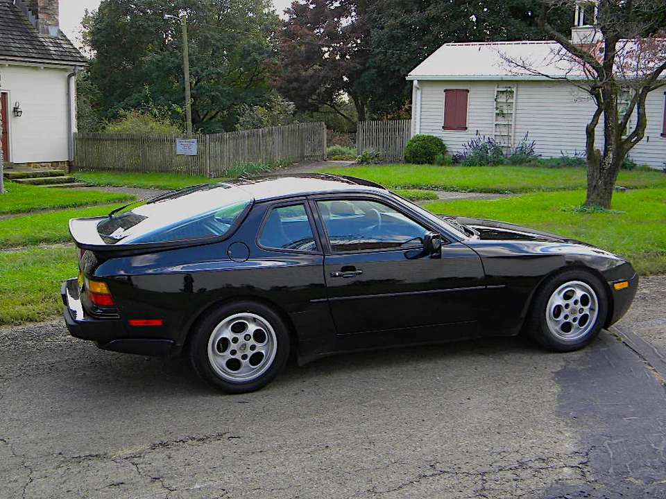 1987 Porsche 944 Turbo - Image 12 of 31