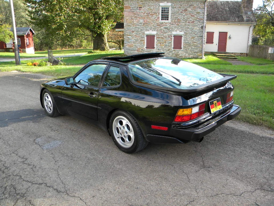 1987 Porsche 944 Turbo - Image 7 of 31