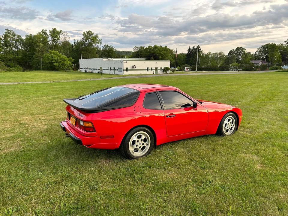 1987 Porsche 944 Turbo - Image 16 of 31