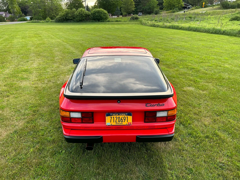 1987 Porsche 944 Turbo - Image 22 of 31