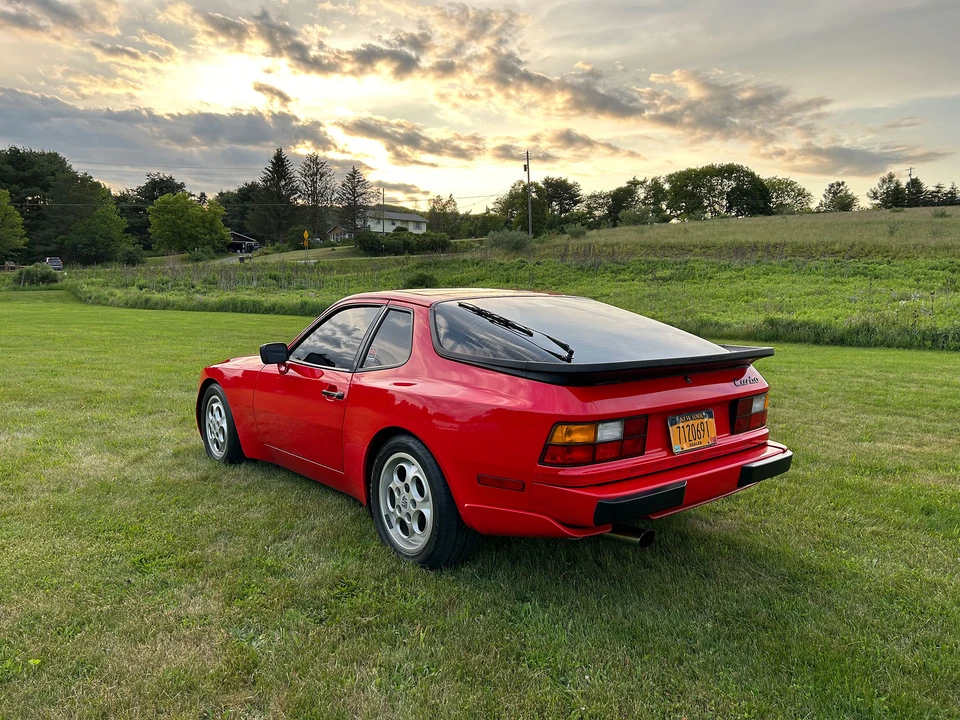 1987 Porsche 944 Turbo - Image 25 of 31