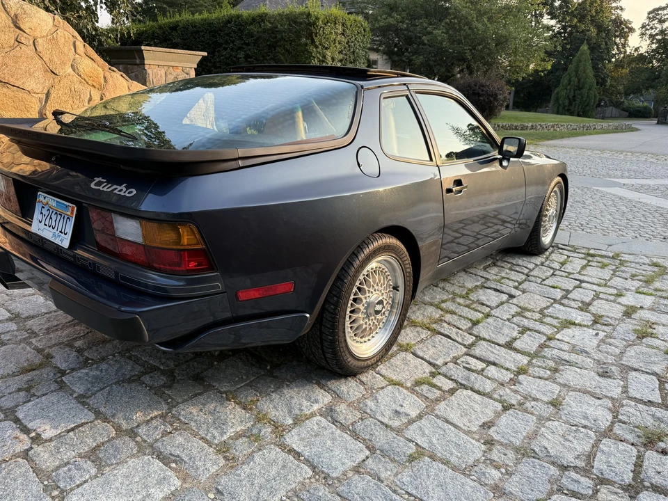 1987 Porsche 944 Turbo - Image 15 of 31