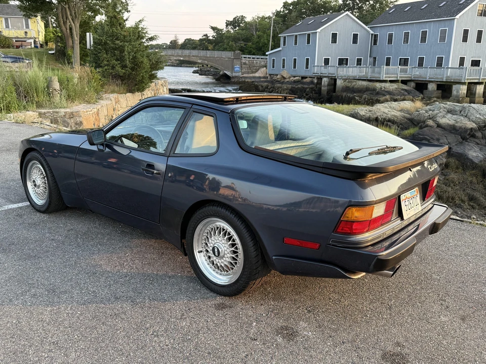 1987 Porsche 944 Turbo - Image 12 of 31