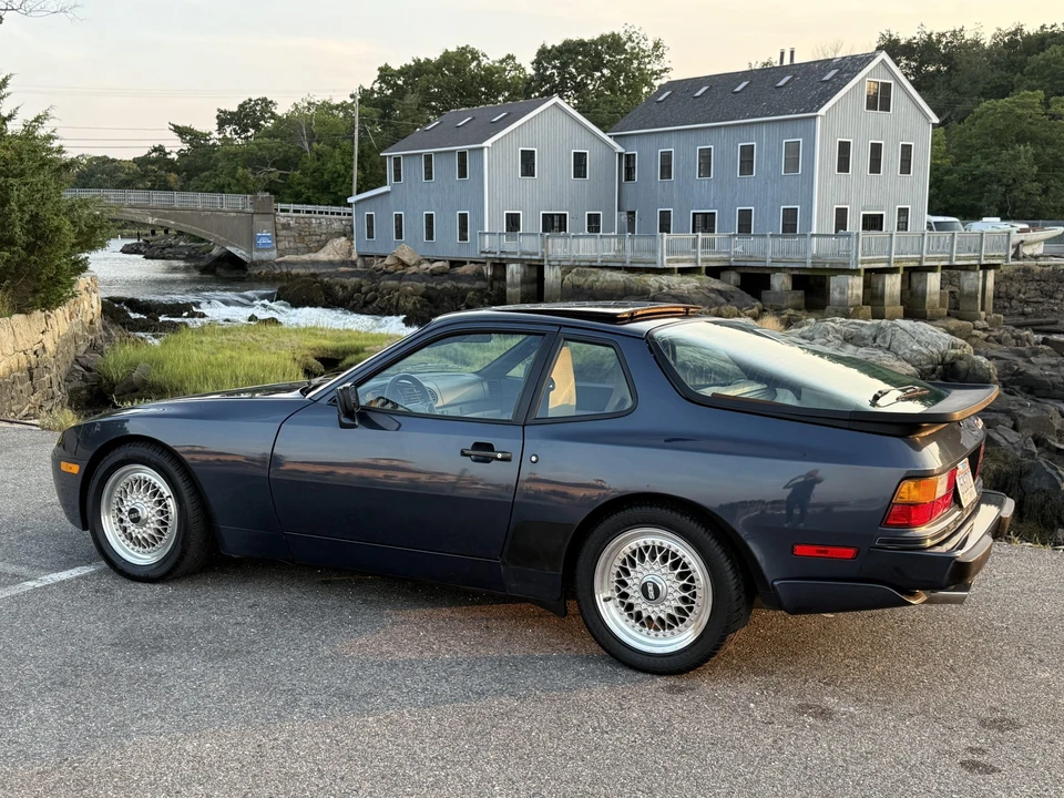 1987 Porsche 944 Turbo - Image 25 of 31
