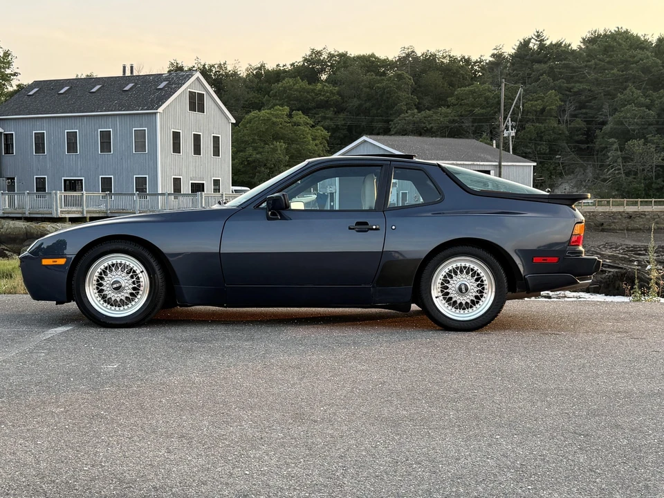 1987 Porsche 944 Turbo - Image 24 of 31