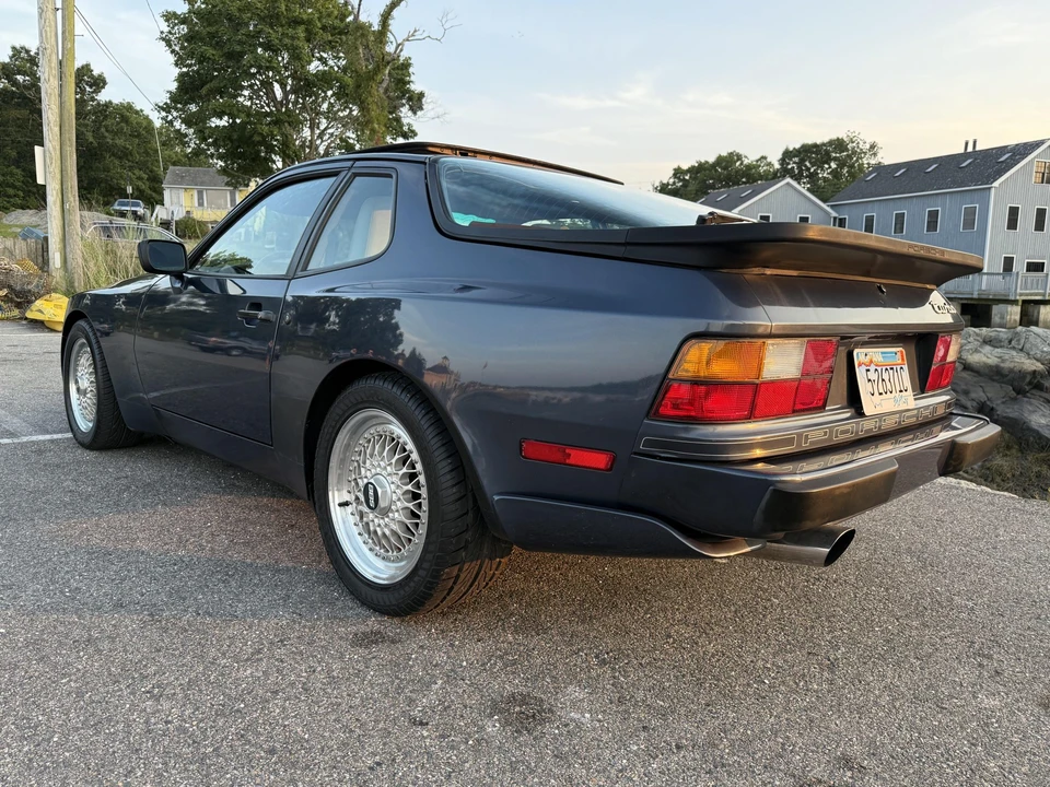1987 Porsche 944 Turbo - Image 28 of 31