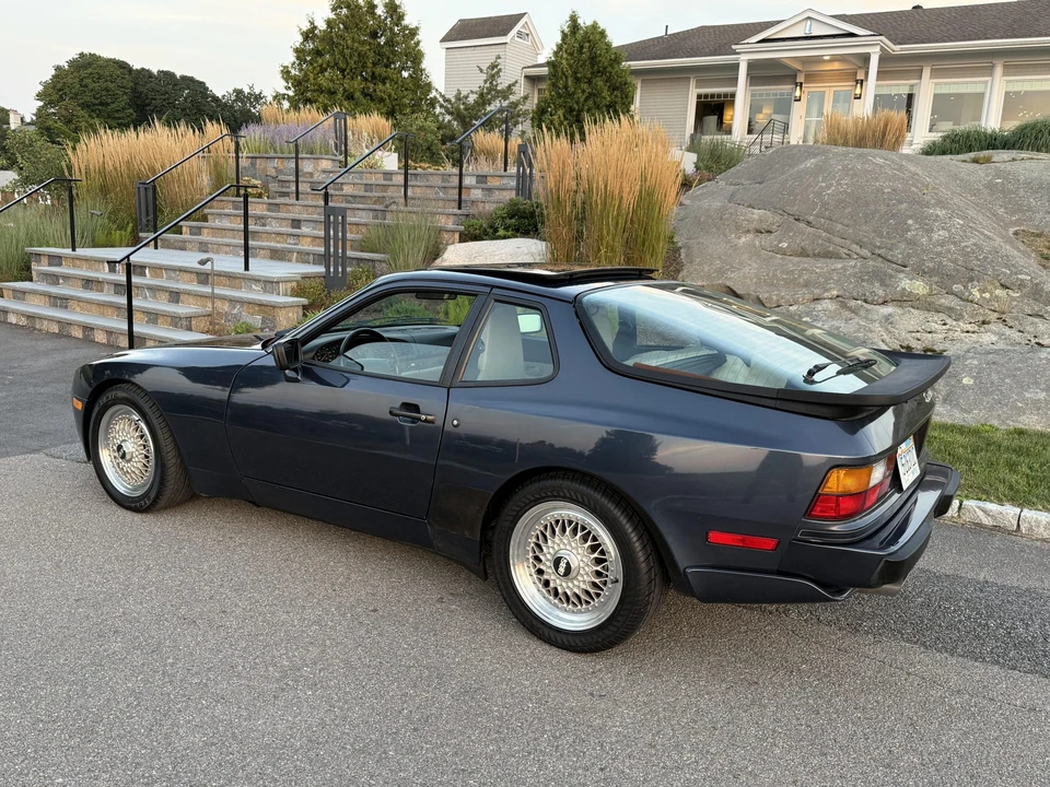 1987 Porsche 944 Turbo - Image 10 of 31