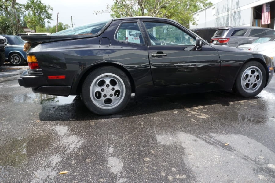 1987 Porsche 944 Turbo - Image 2 of 4