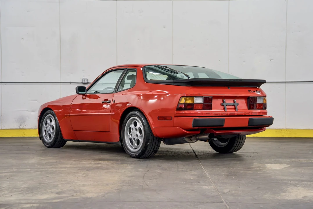 1987 Porsche 944 Turbo - Image 6 of 31