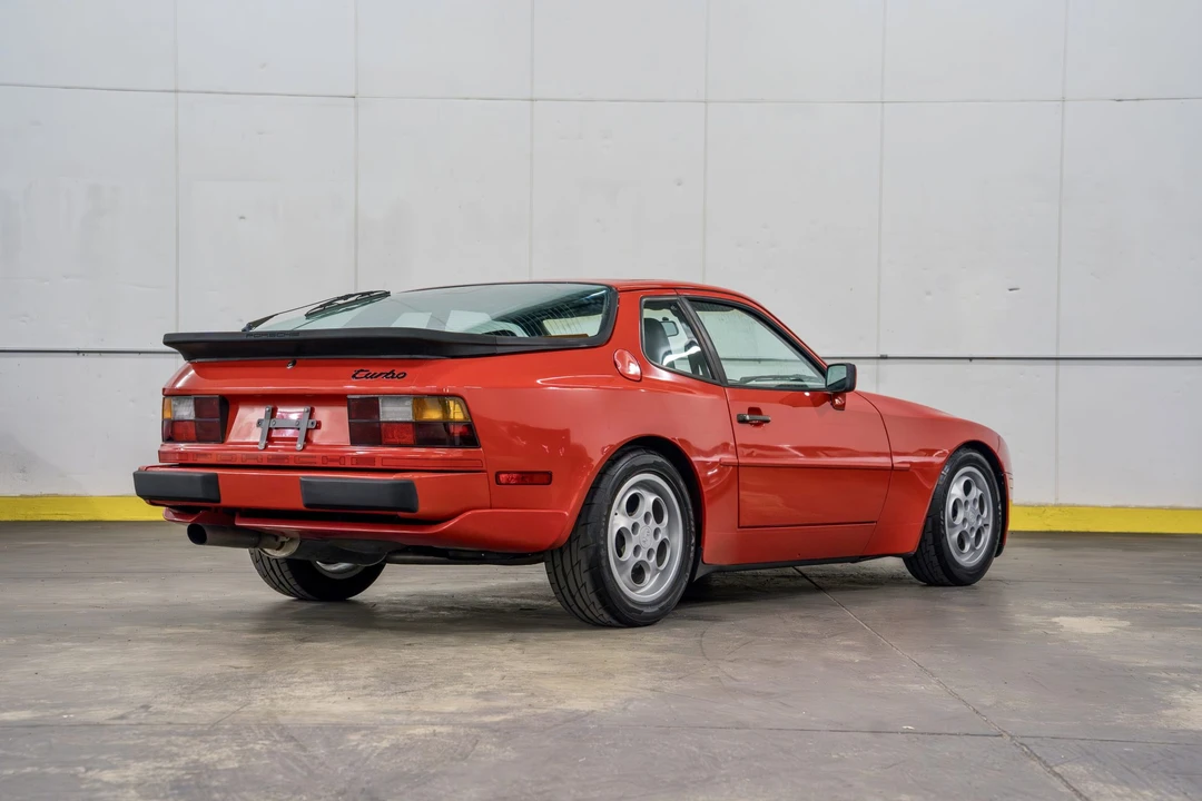 1987 Porsche 944 Turbo - Image 11 of 31