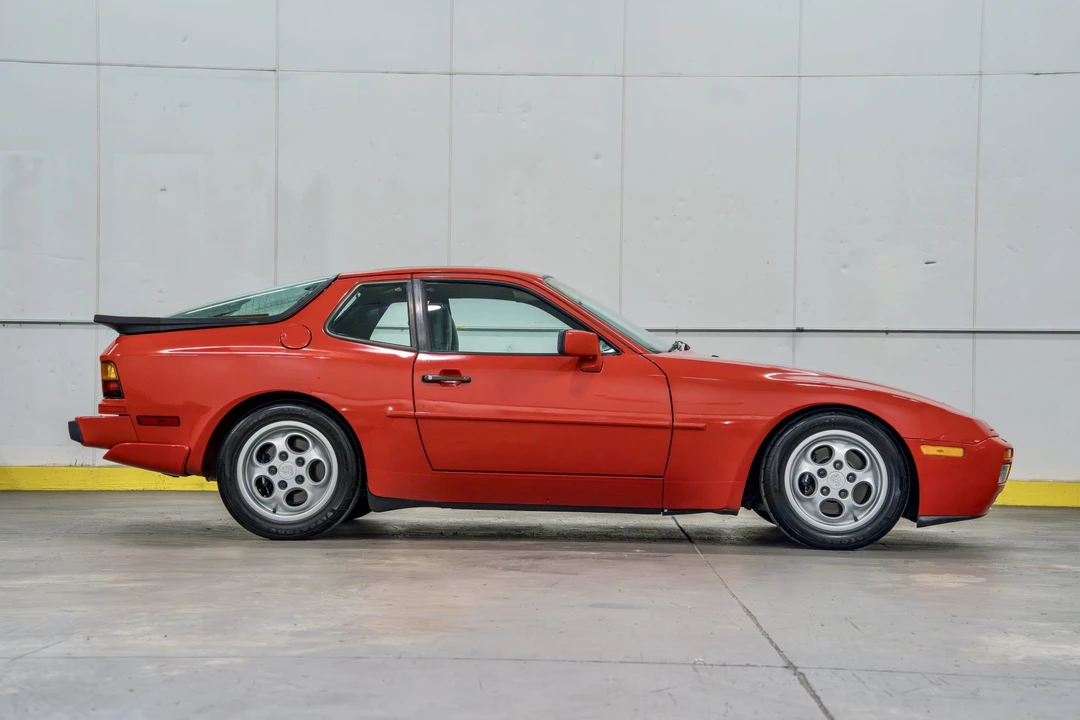 1987 Porsche 944 Turbo - Image 13 of 31