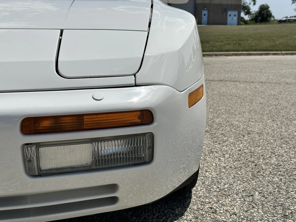 1987 Porsche 944 Turbo - Image 23 of 31