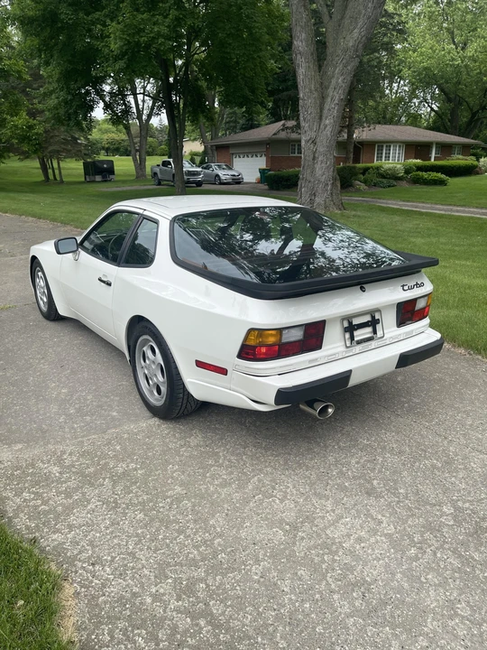 1987 Porsche 944 Turbo - Image 5 of 31