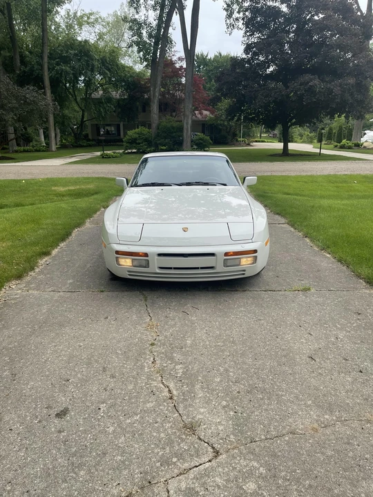1987 Porsche 944 Turbo - Image 2 of 31