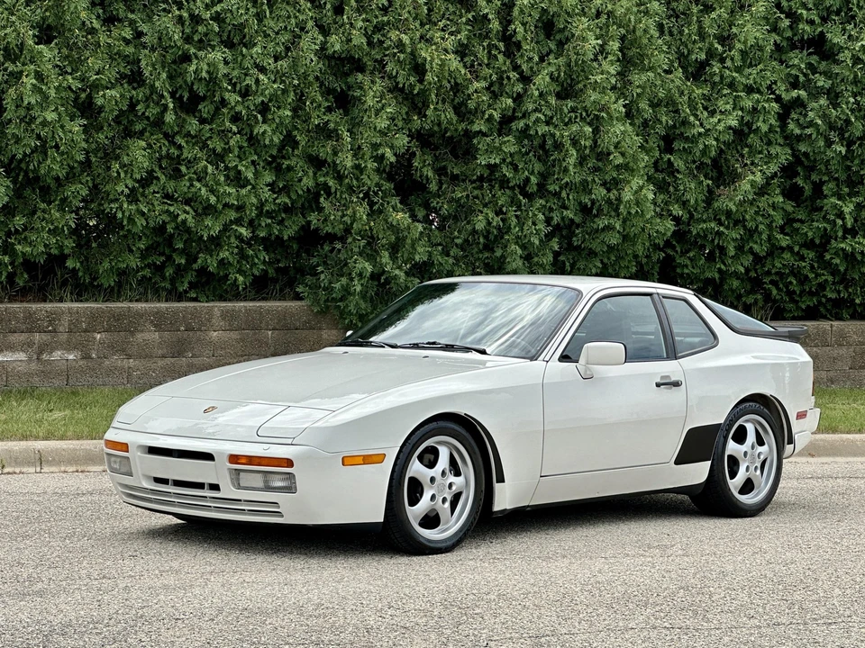 1987 Porsche 944 Turbo - Image 3 of 31