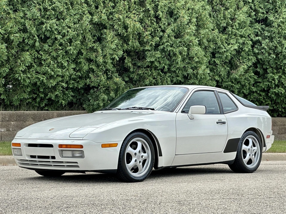 1987 Porsche 944 Turbo - Image 4 of 31