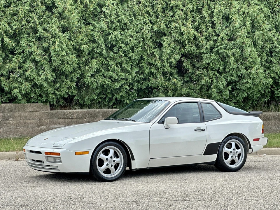 1987 Porsche 944 Turbo - Image 6 of 31