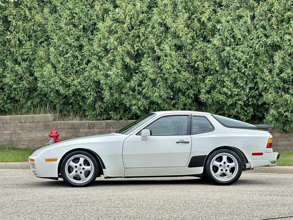 1987 Porsche 944 Turbo - Image 7 of 31