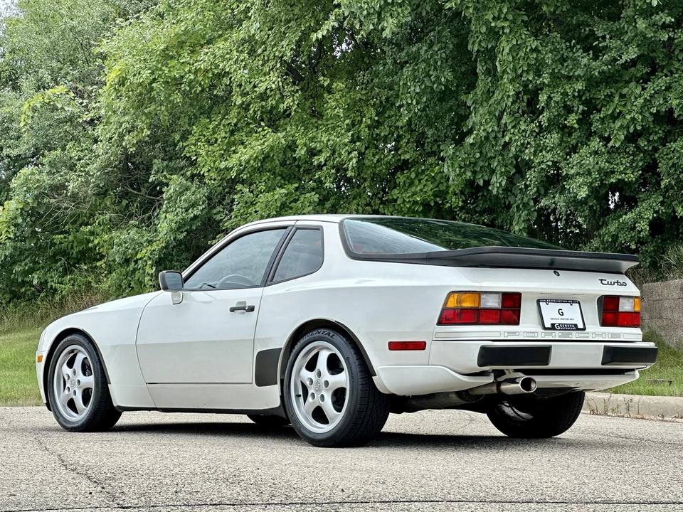 1987 Porsche 944 Turbo - Image 8 of 31