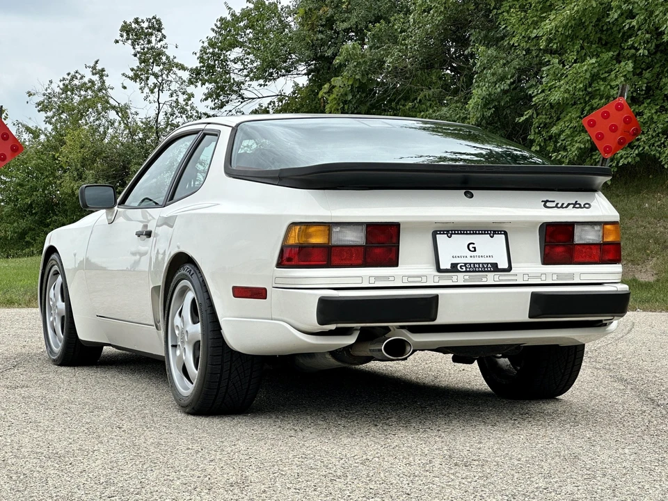 1987 Porsche 944 Turbo - Image 10 of 31