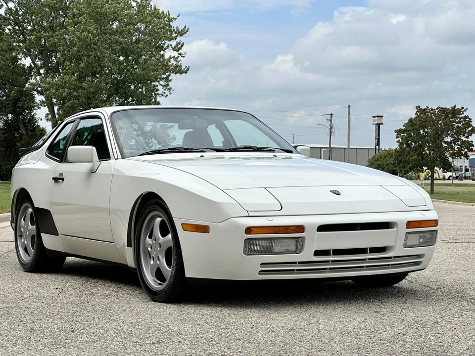 1987 Porsche 944 Turbo - Image 15 of 31
