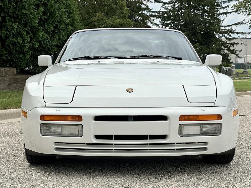 1987 Porsche 944 Turbo - Image 17 of 31