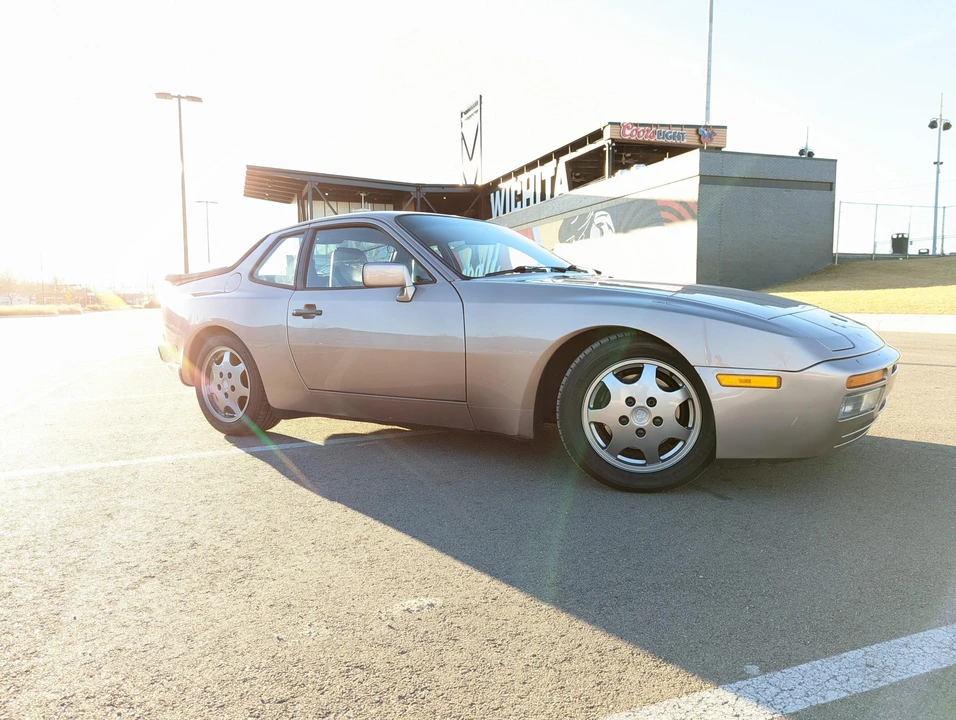 1987 Porsche 944 Turbo - Image 13 of 31